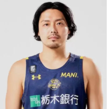 https://img.pychangqing.com/img/basketball/player/c83b1a623761085bb78364195f86ab5e.png