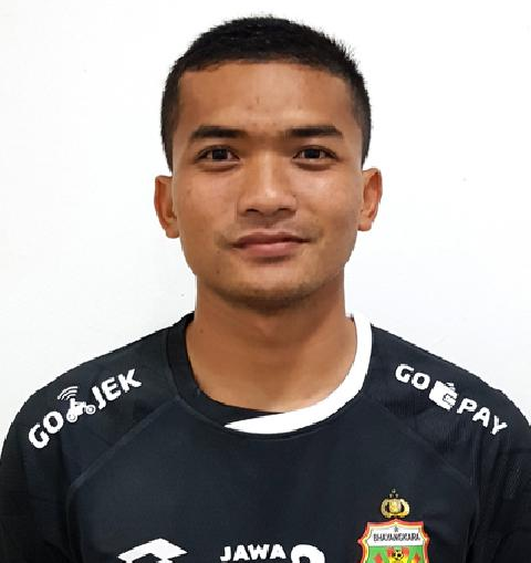 https://img.pychangqing.com/img/football/player/c39649af706d335aa43691b9fef74039.jpeg